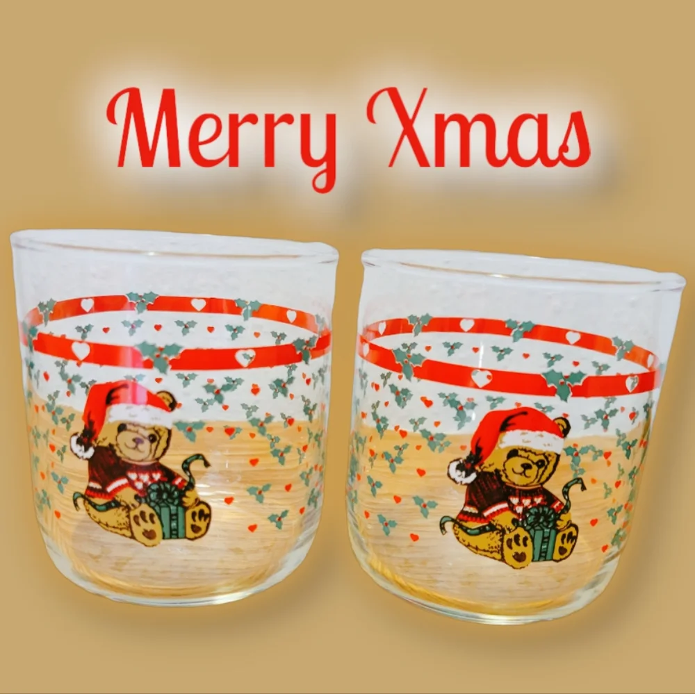 2 Vtg Christmas Teddy Bear Hearts Holly Juice Water Milk Glasses. Anchor Hocking